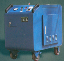 　　　带油箱移动滤油机 LYC-C系列